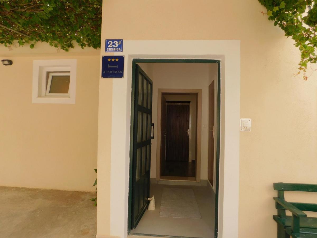 Apartment Lejo Йесенице Екстериор снимка