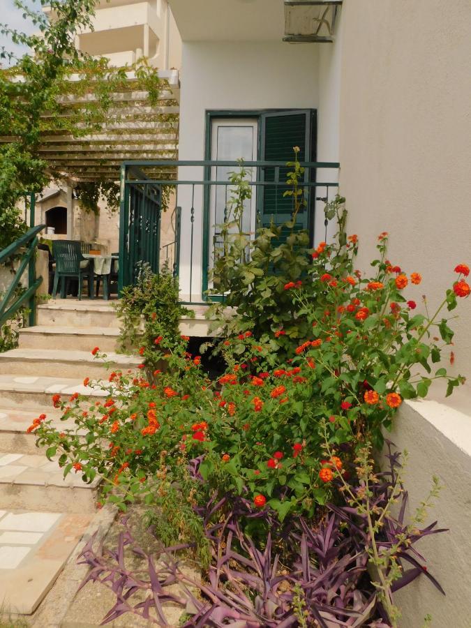 Apartment Lejo Йесенице Екстериор снимка