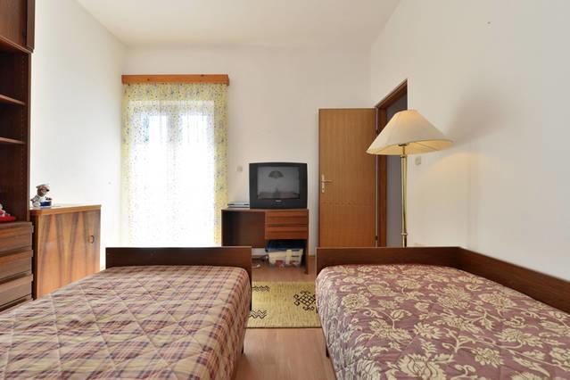 Apartment Lejo Йесенице Стая снимка