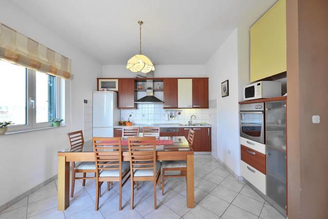 Apartment Lejo Йесенице Екстериор снимка