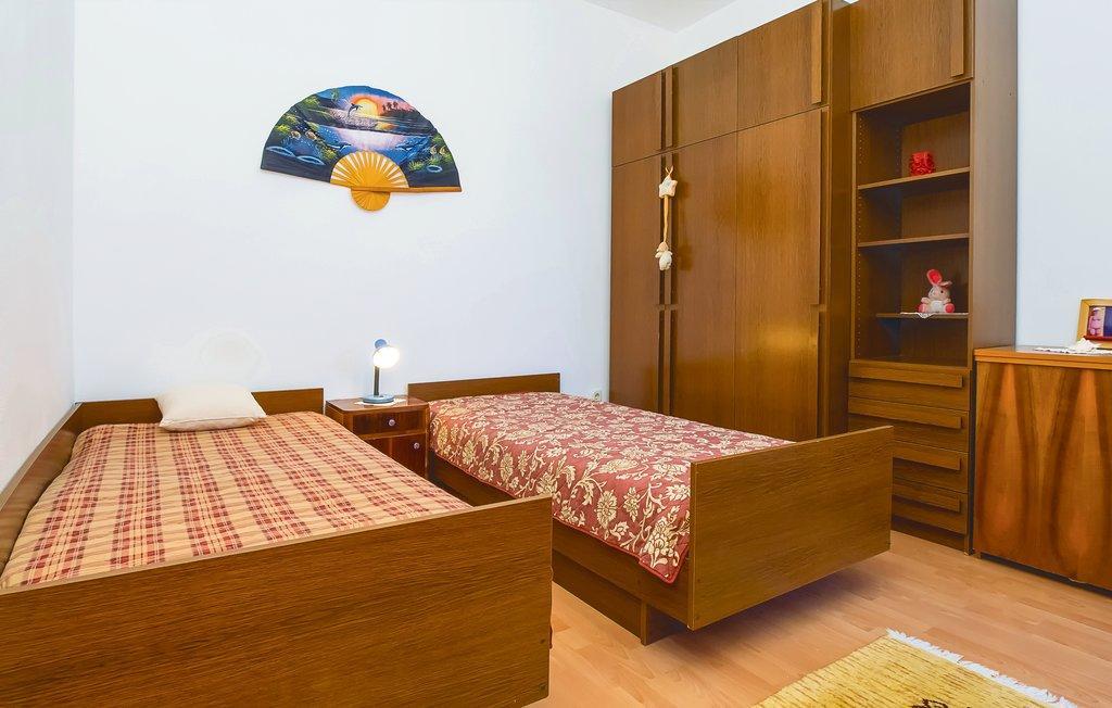Apartment Lejo Йесенице Екстериор снимка